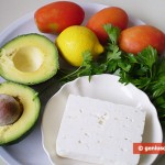 Ингредиенты для салата с авокадо и сыром