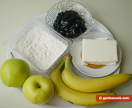 Ингредиенты для пирога с яблоками и бананами