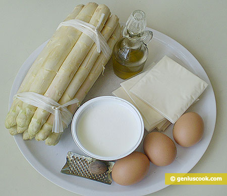 Ингредиенты для спаржи с яйцом и сыром