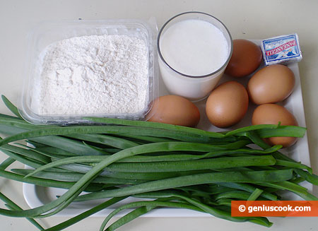 Ингредиенты для печёных пирожков с яйцом и зелёным луком