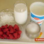 Ингредиенты для мороженого из йогурта с малиной