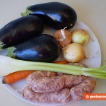 Ингредиенты для баклажанов с колбасками